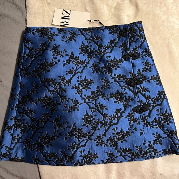 Mini-jupe J.Crew - Taille 2 - Dorée Et Noire à Motifs Fleurs - Neuf Avec étiquettes
